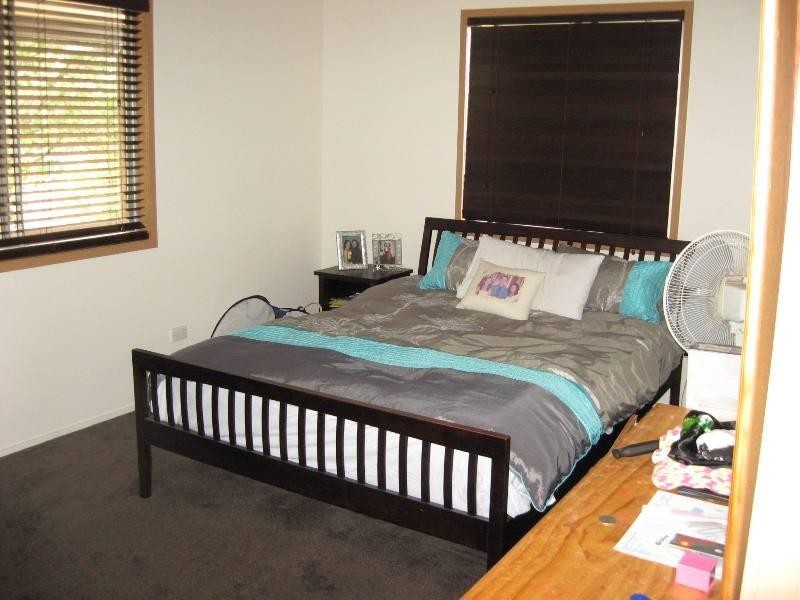 13 Deakin Crescent, Nanango QLD 4615
