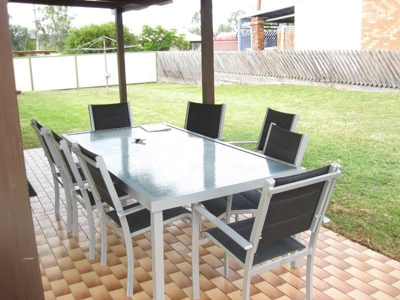 13 Deakin Crescent, Nanango QLD 4615