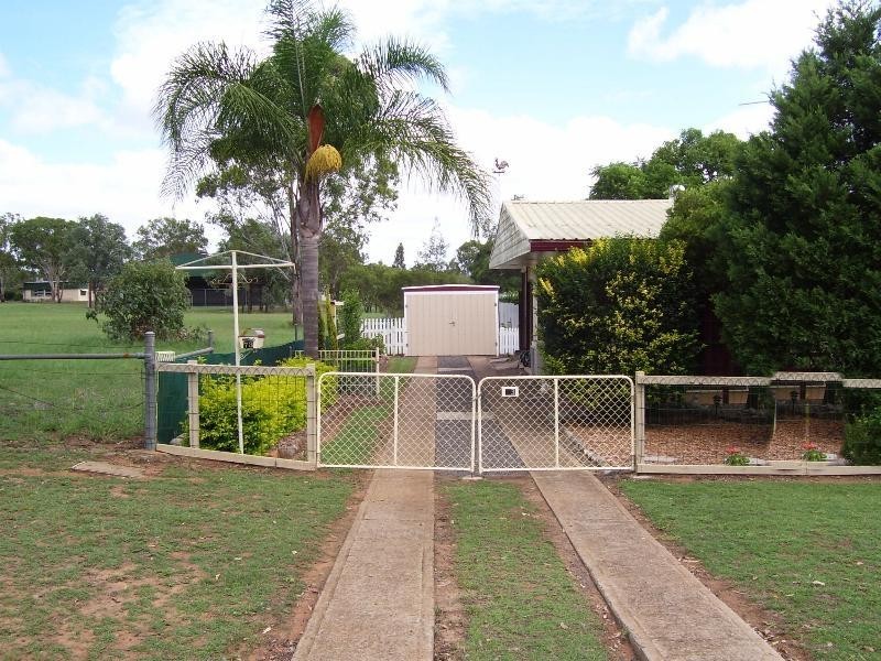 73 Chester Street, Nanango QLD 4615