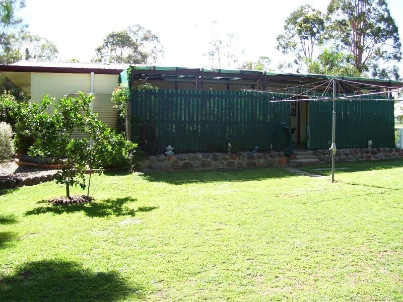 73 Chester Street, Nanango QLD 4615