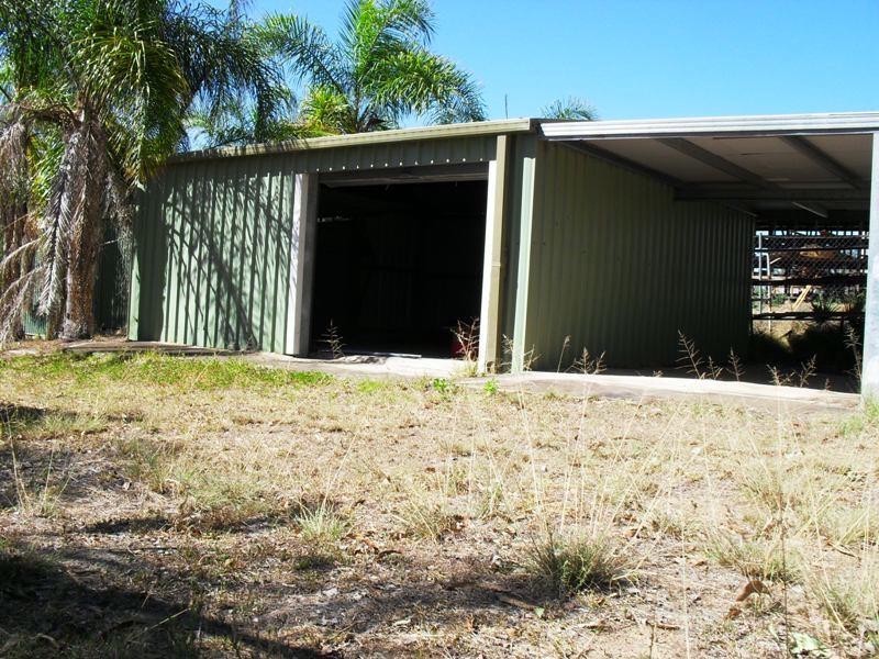 6  Knowles Street, Nanango QLD 4615