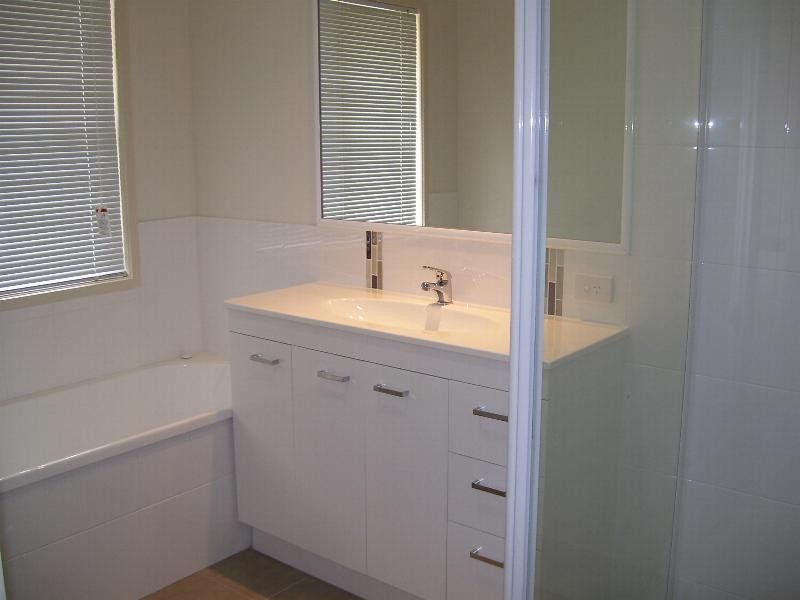 7 McGinley Road, Nanango QLD 4615