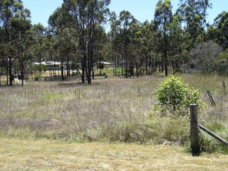 19 Home Street, Nanango QLD 4615