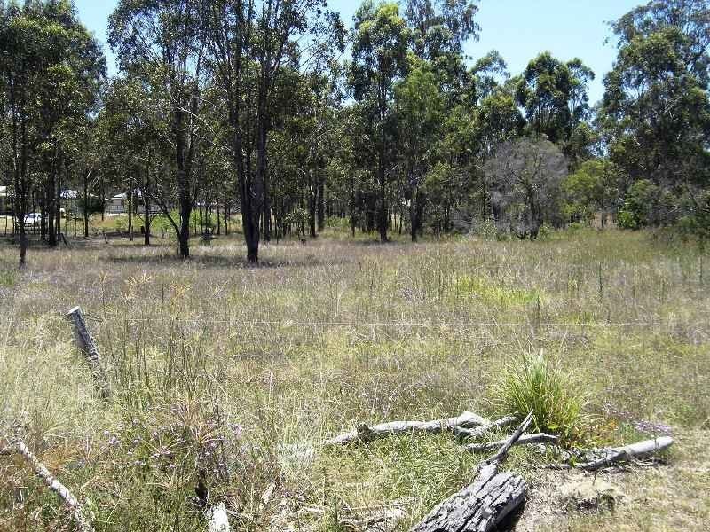 19 Home Street, Nanango QLD 4615