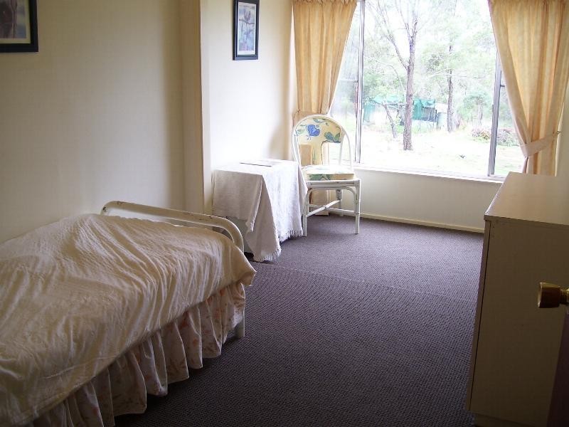 11 Weeronga Place, South Nanango QLD 4615