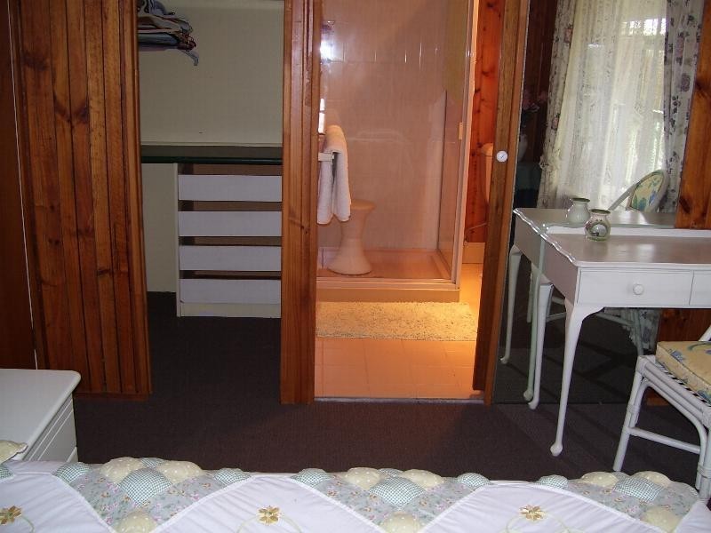 11 Weeronga Place, South Nanango QLD 4615