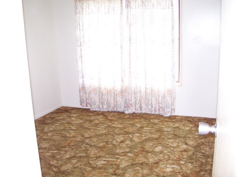 33 Gipps Street, Nanango QLD 4615