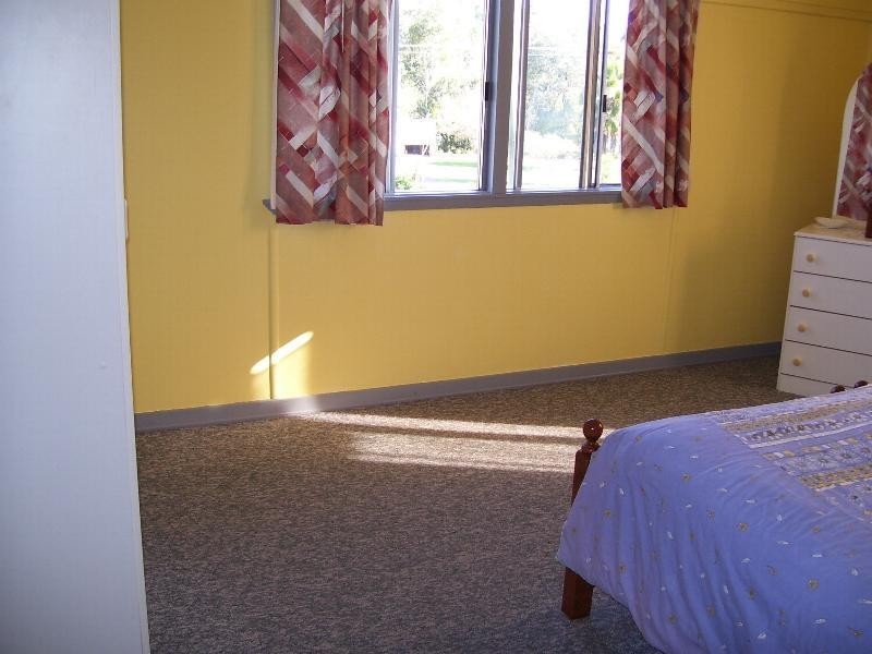 14 Drayton Street, Nanango QLD 4615