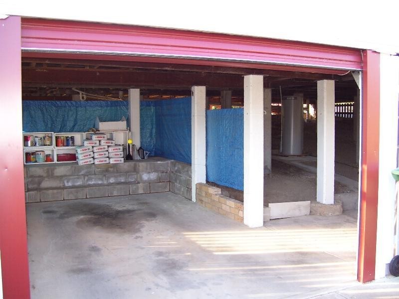 14 Drayton Street, Nanango QLD 4615
