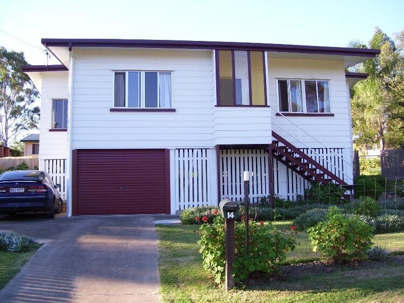14 Drayton Street, Nanango QLD 4615