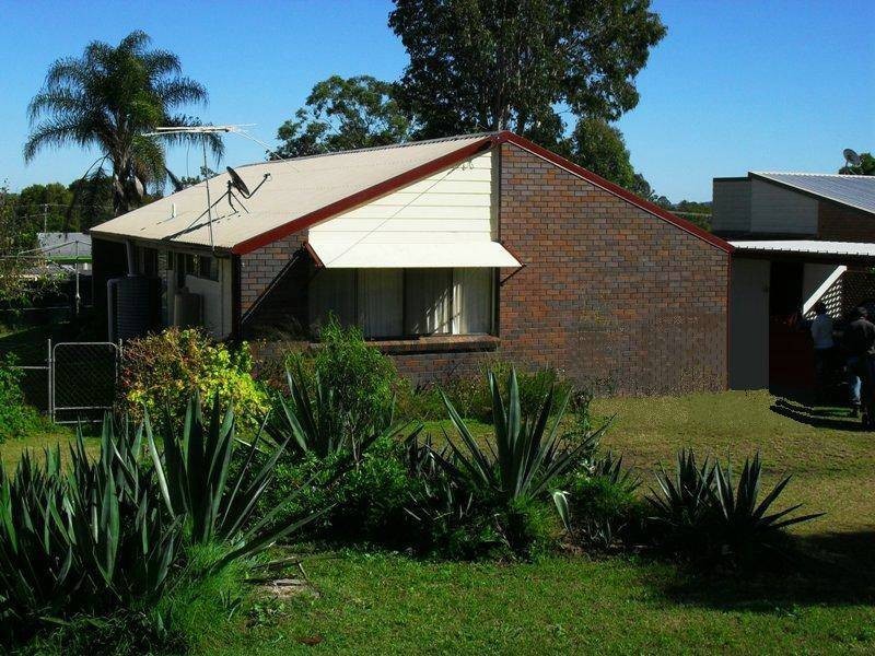 11 Hunter Street, Nanango QLD 4615