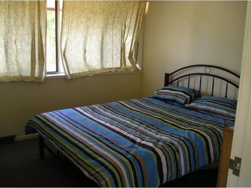 11 Hunter Street, Nanango QLD 4615