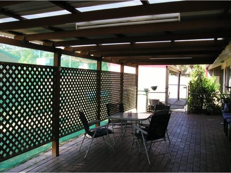11 Hunter Street, Nanango QLD 4615