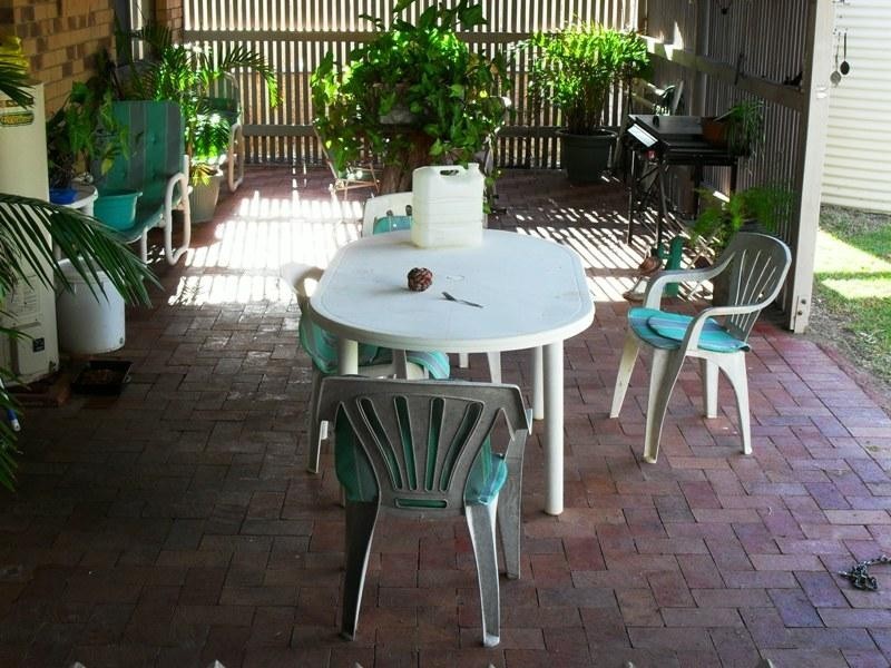 3  Kingaroy Road, Nanango QLD 4615