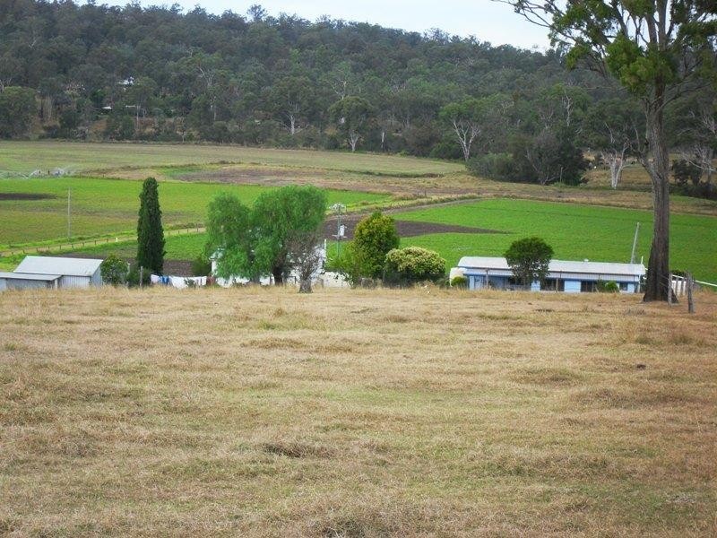 250 Heights Road, Nanango QLD 4615