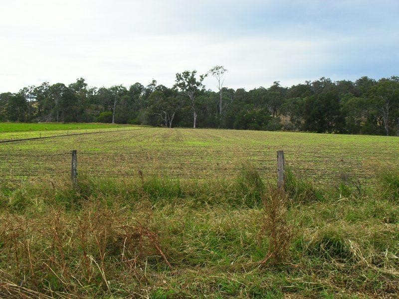 250 Heights Road, Nanango QLD 4615