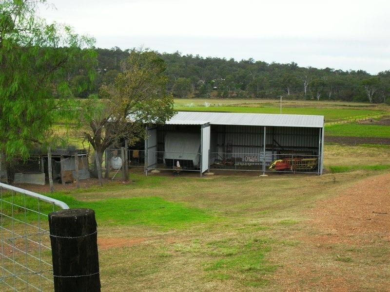 250 Heights Road, Nanango QLD 4615