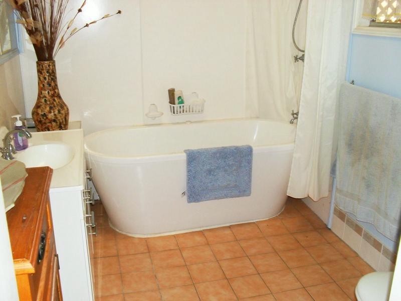 30 Arthur Street West, Nanango QLD 4615