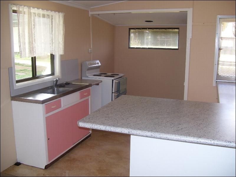 5 Fitzroy Street, Nanango QLD 4615