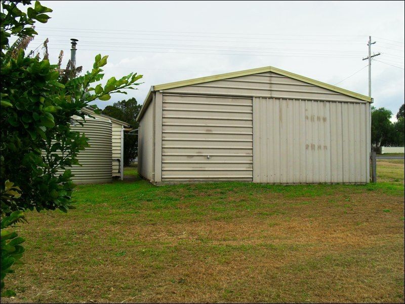 6 Alfred Street, Nanango QLD 4615