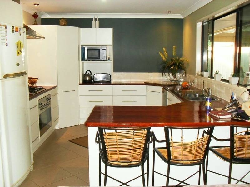 9 Hawthorne Street, Nanango QLD 4615