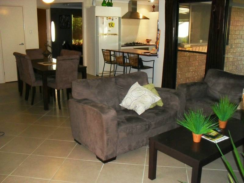 9 Hawthorne Street, Nanango QLD 4615