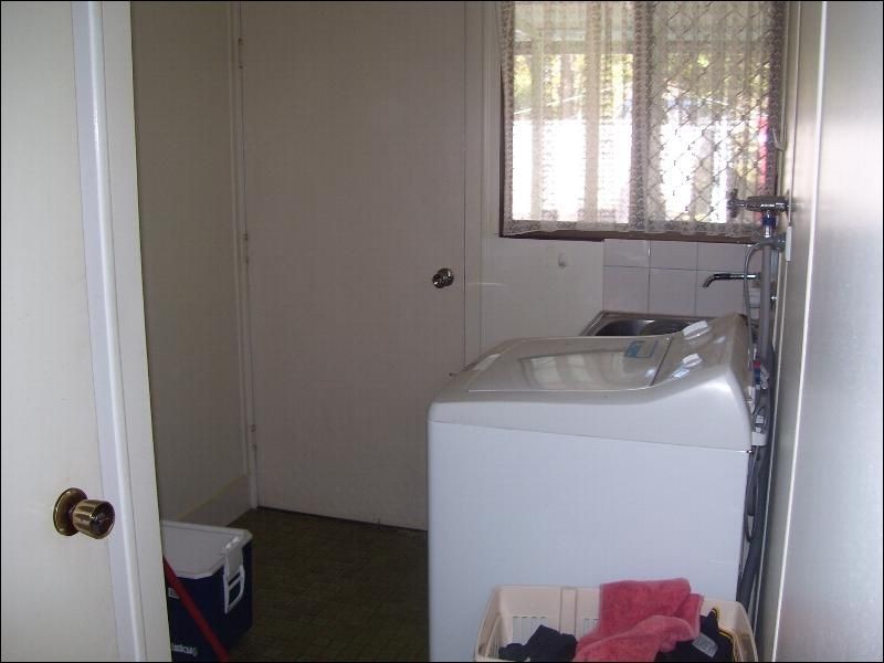 5 Deakin Crescent, Nanango QLD 4615