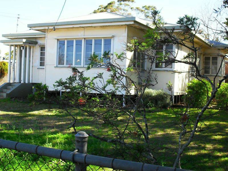 51 Chester Street, Nanango QLD 4615