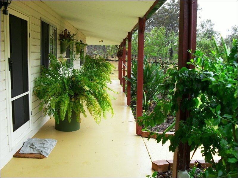 127 Kurrajong Drive, Nanango QLD 4615