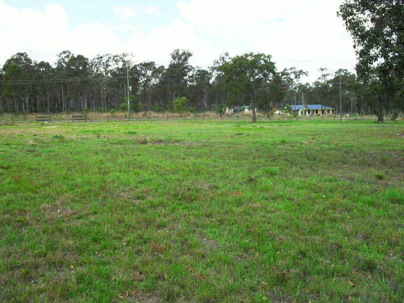 62 Tara Avenue, Nanango QLD 4615
