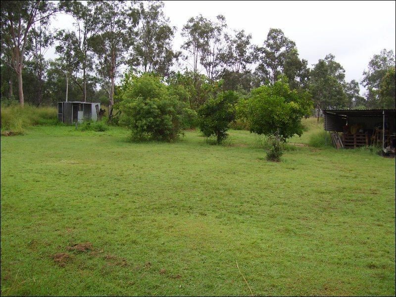 26 Racecourse Road, Nanango QLD 4615