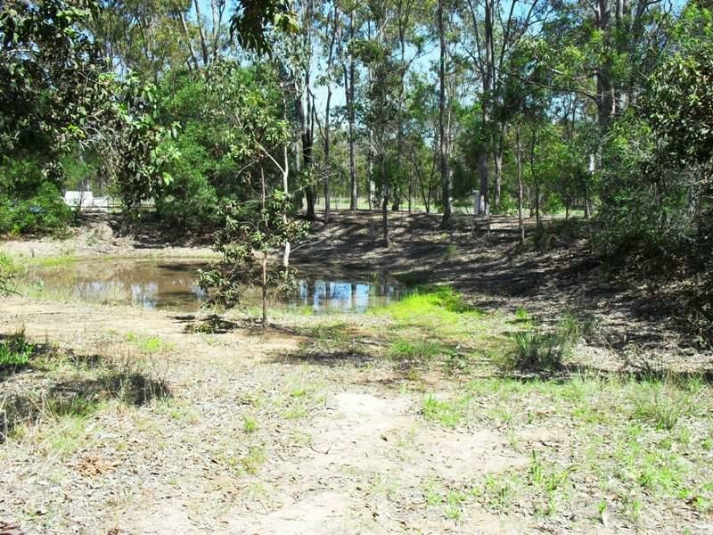 26 Racecourse Road, Nanango QLD 4615