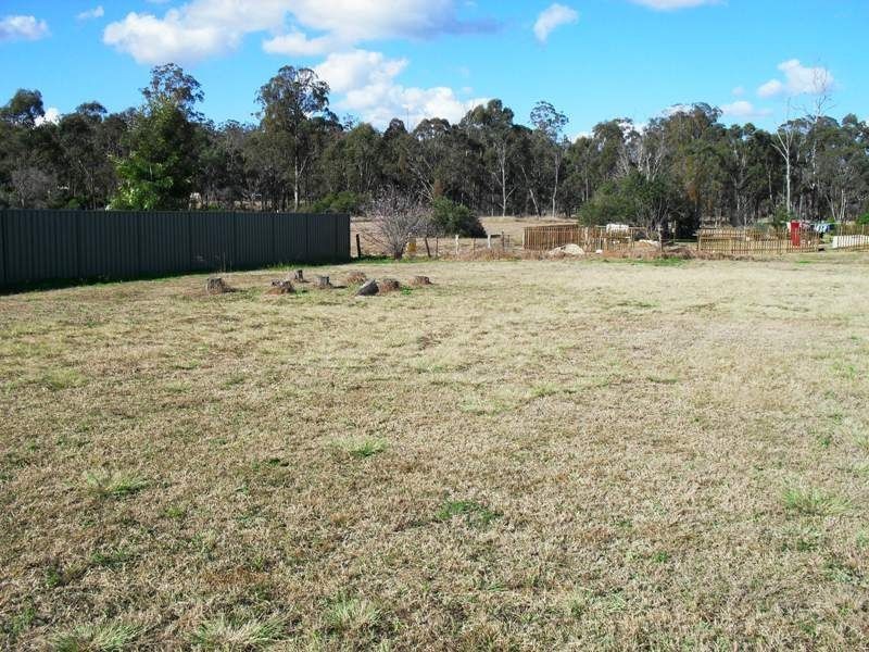 8 Wickham Street, Nanango QLD 4615