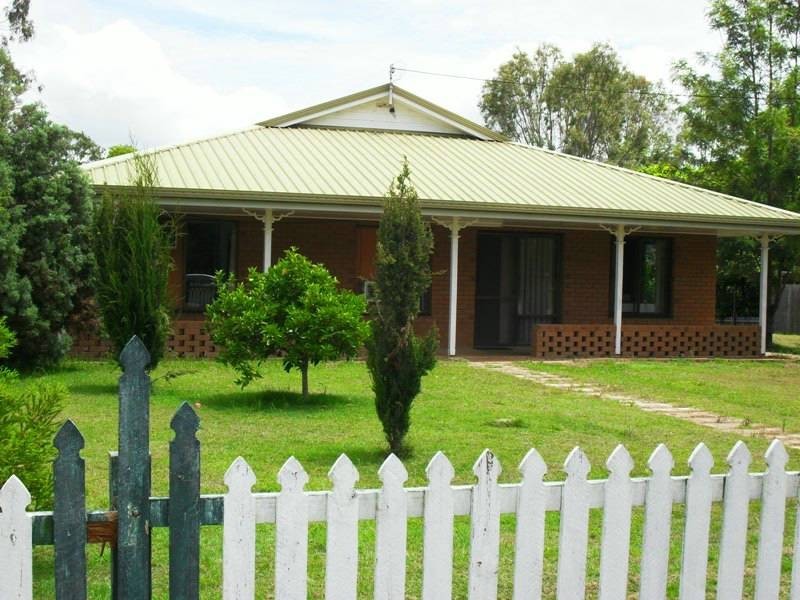 14 Main Street, Maidenwell QLD 4615