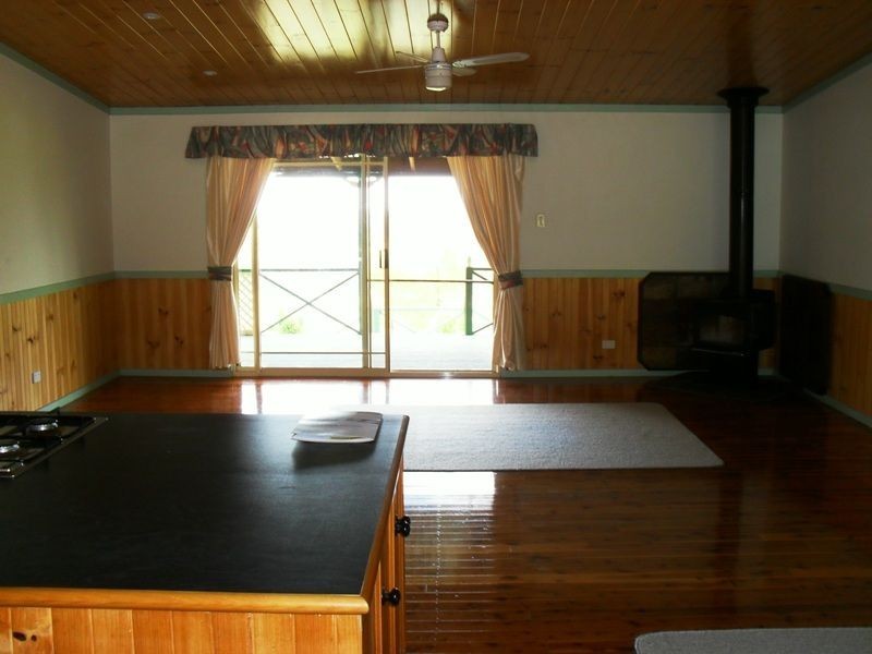 43 North kerton Road, Nanango QLD 4615