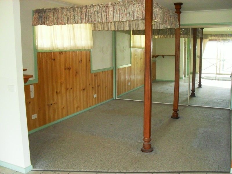 43 North kerton Road, Nanango QLD 4615