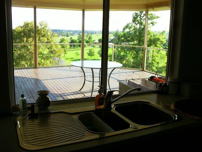 163 Greenhills Drive, Blackbutt QLD 4306