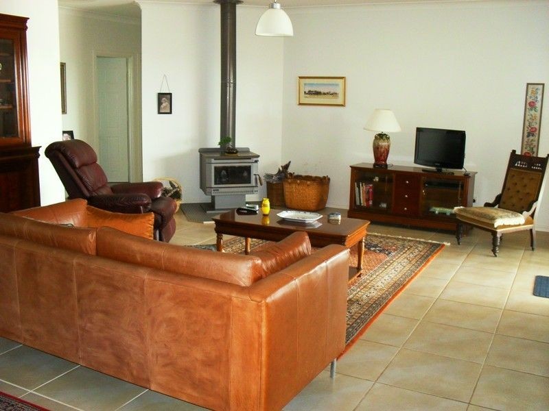 163 Greenhills Drive, Blackbutt QLD 4306