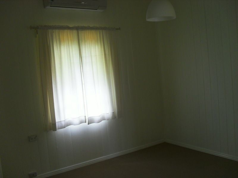 14 James Street, Blackbutt QLD 4306