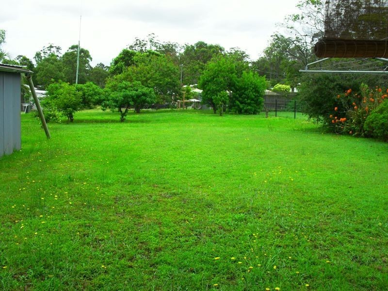 14 James Street, Blackbutt QLD 4306