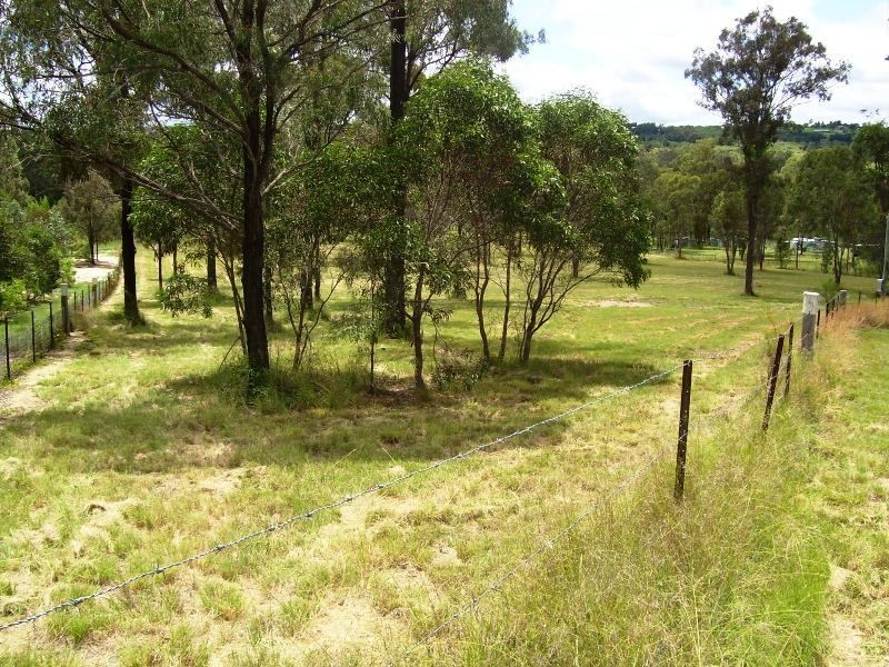 34 Elouera Drive, Nanango QLD 4615