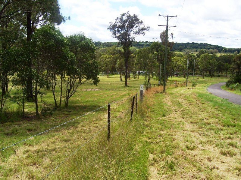 34 Elouera Drive, Nanango QLD 4615