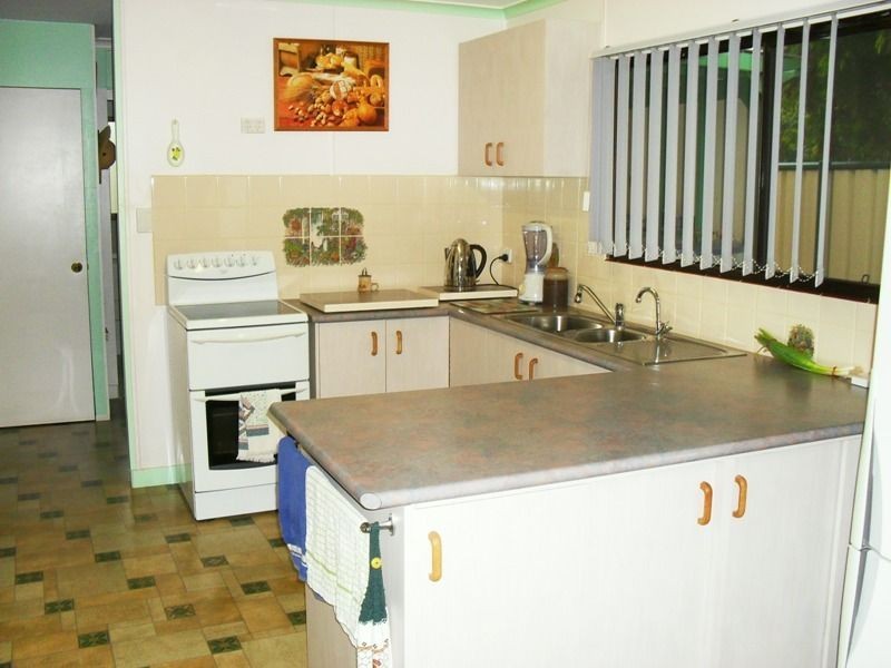 52 Cairns Street, Nanango QLD 4615