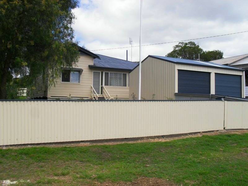 21 Fitzroy Street, Nanango QLD 4615