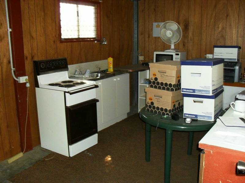 6 Knowles Street, Nanango QLD 4615