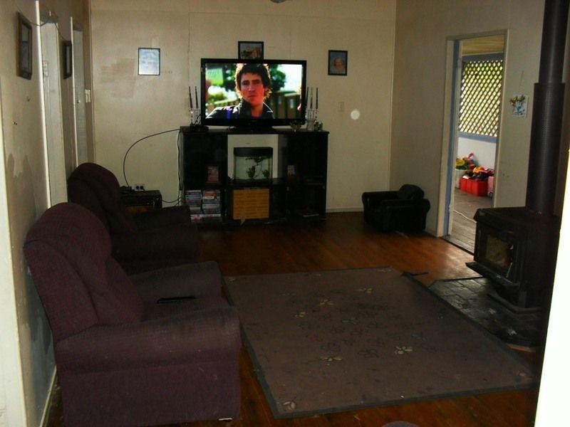 26 Gipps Street, Nanango QLD 4615