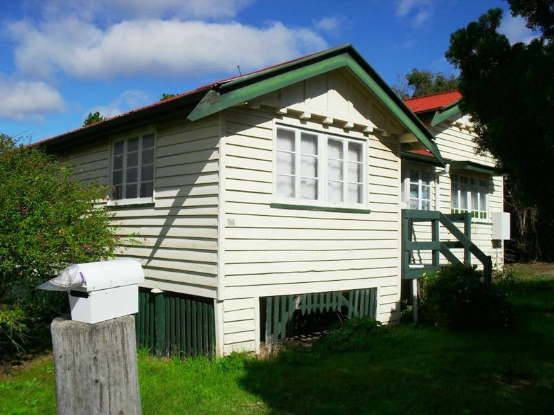 13 Wills Street, Nanango QLD 4615