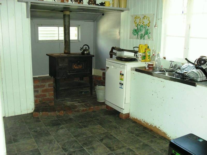 13 Wills Street, Nanango QLD 4615