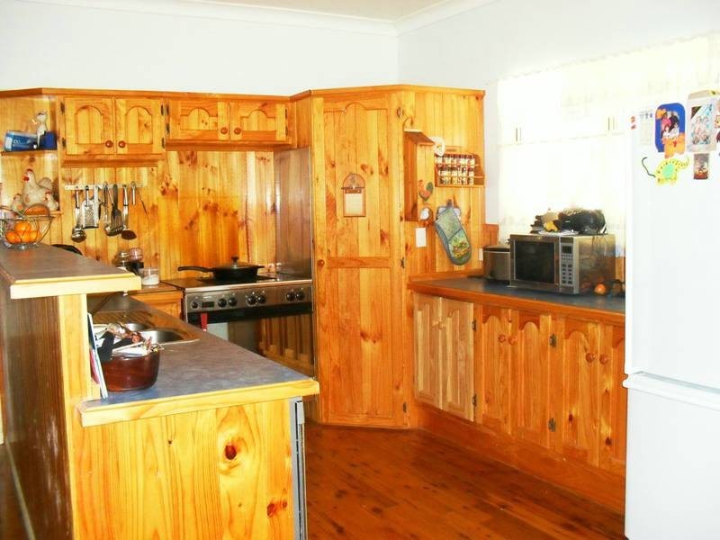 72 Templeton Road, Nanango QLD 4615