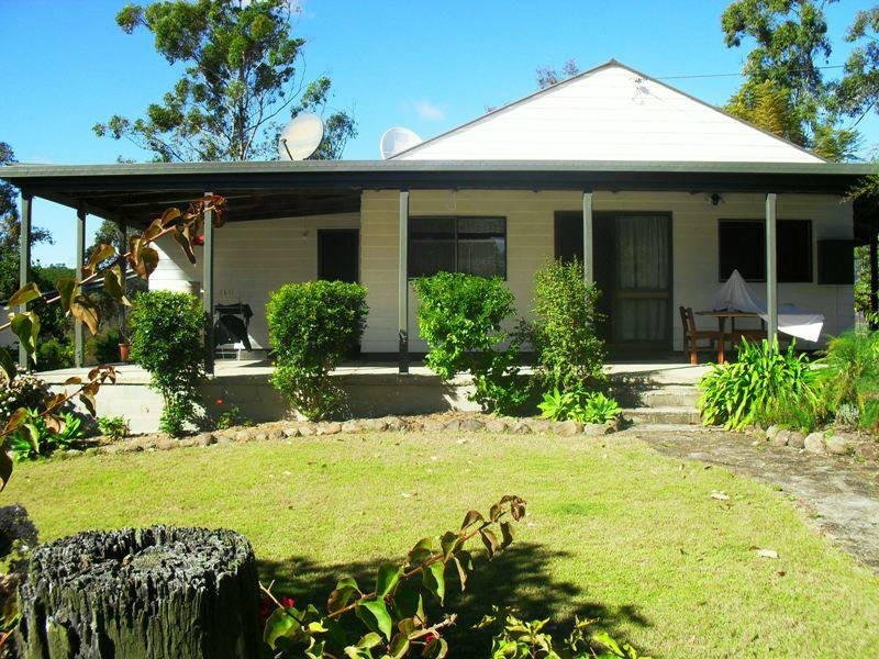 89 Calvert Road, Nanango QLD 4615